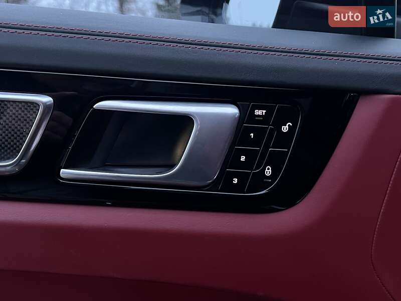 Внедорожник / Кроссовер Porsche Cayenne 2018 в Львове