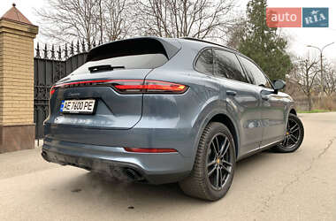 Позашляховик / Кросовер Porsche Cayenne 2019 в Кривому Розі