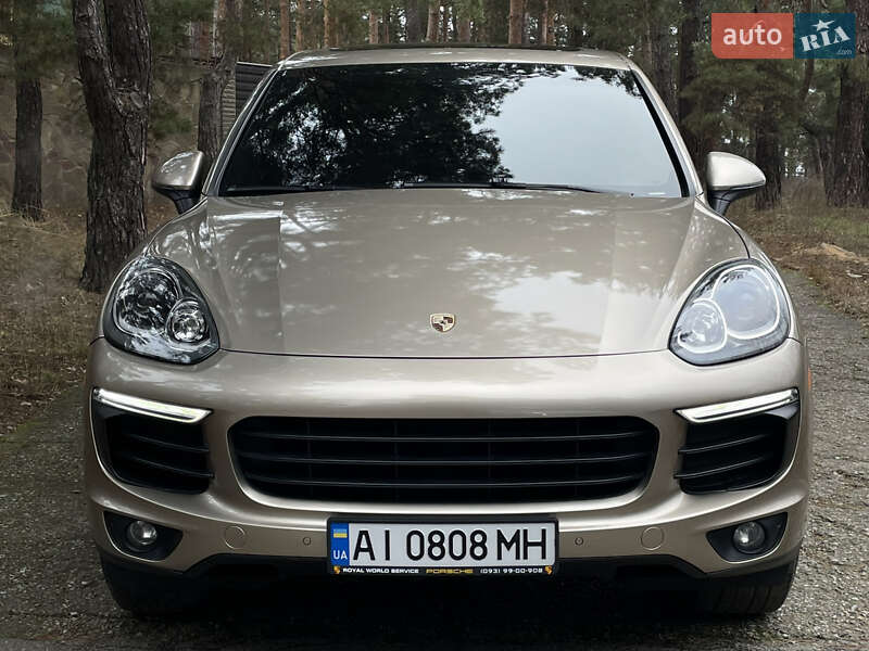 Внедорожник / Кроссовер Porsche Cayenne 2016 в Киеве