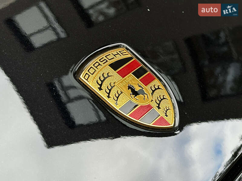 Внедорожник / Кроссовер Porsche Cayenne 2019 в Киеве