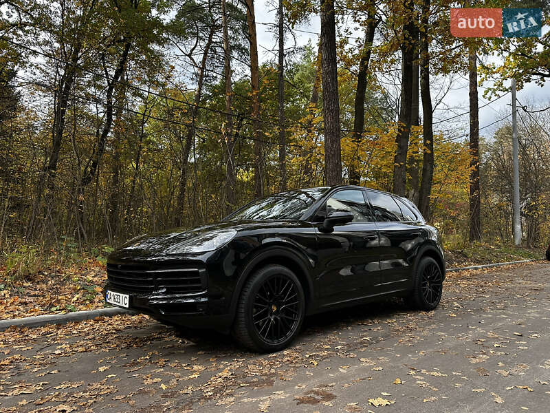Внедорожник / Кроссовер Porsche Cayenne 2019 в Киеве