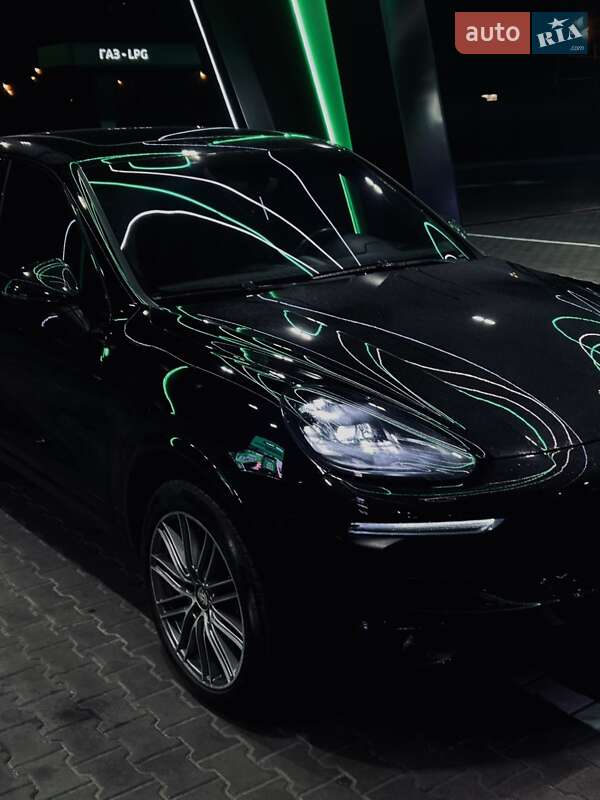 Porsche Cayenne 2015