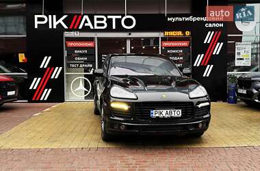 Позашляховик / Кросовер Porsche Cayenne 2008 в Львові