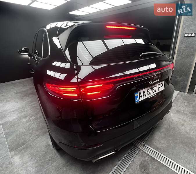 Внедорожник / Кроссовер Porsche Cayenne 2020 в Киеве фото 7 Внедорожник / Кроссовер Porsche Cayenne 2020 в Киеве