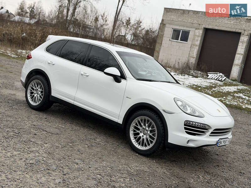 Внедорожник / Кроссовер Porsche Cayenne 2014 в Ковеле