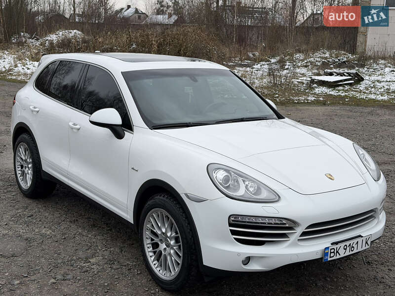 Внедорожник / Кроссовер Porsche Cayenne 2014 в Ковеле