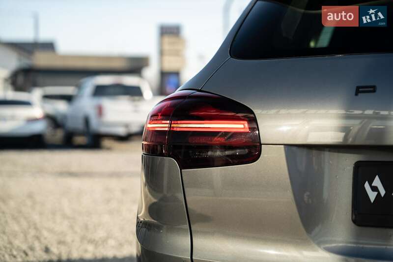 Внедорожник / Кроссовер Porsche Cayenne 2015 в Черновцах фото 7 Внедорожник / Кроссовер Porsche Cayenne 2015 в Черновцах