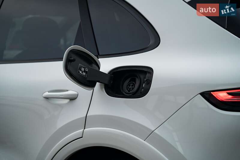 Внедорожник / Кроссовер Porsche Cayenne 2019 в Черновцах фото 22 Внедорожник / Кроссовер Porsche Cayenne 2019 в Черновцах