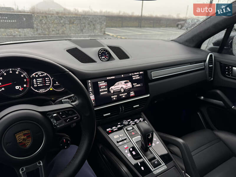 Внедорожник / Кроссовер Porsche Cayenne 2019 в Ужгороде