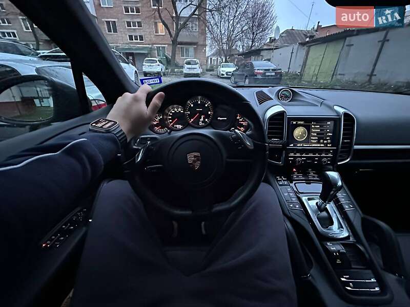 Внедорожник / Кроссовер Porsche Cayenne 2014 в Умани фото 4 Внедорожник / Кроссовер Porsche Cayenne 2014 в Умани