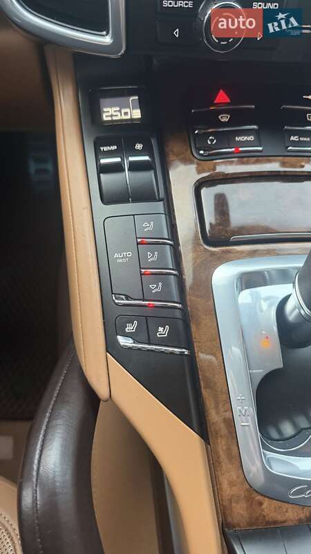 Внедорожник / Кроссовер Porsche Cayenne 2011 в Харькове фото 12 Внедорожник / Кроссовер Porsche Cayenne 2011 в Харькове