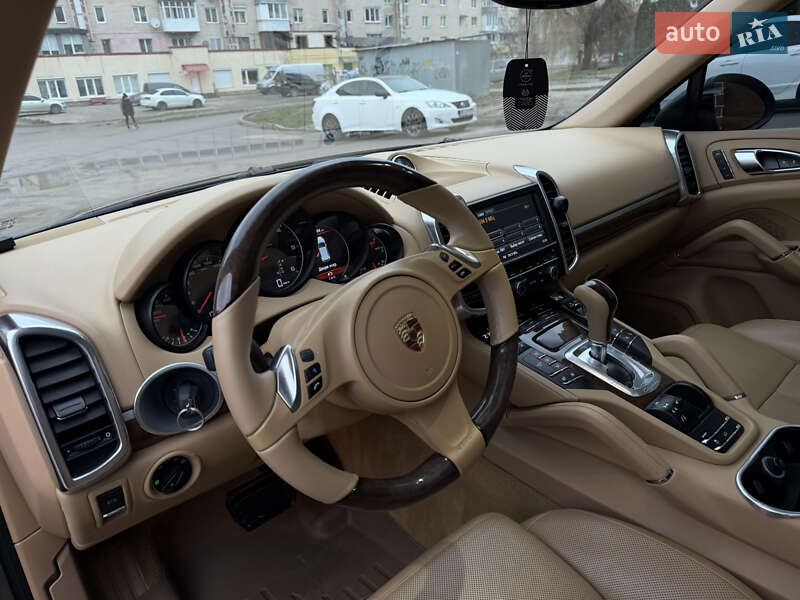 Внедорожник / Кроссовер Porsche Cayenne 2013 в Тернополе фото 32 Внедорожник / Кроссовер Porsche Cayenne 2013 в Тернополе