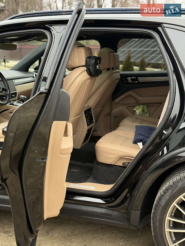 Внедорожник / Кроссовер Porsche Cayenne 2022 в Коломые