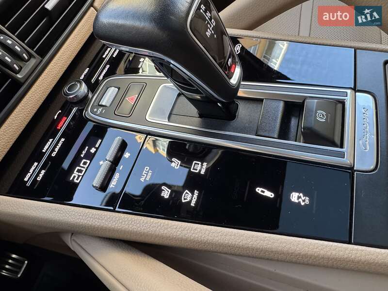 Внедорожник / Кроссовер Porsche Cayenne 2017 в Черновцах фото 30 Внедорожник / Кроссовер Porsche Cayenne 2017 в Черновцах