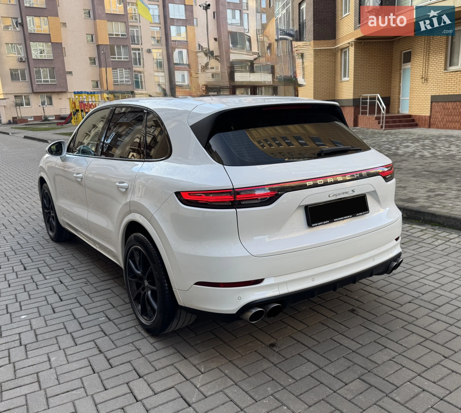 2017 Porsche Cayenne - мініатюра 7