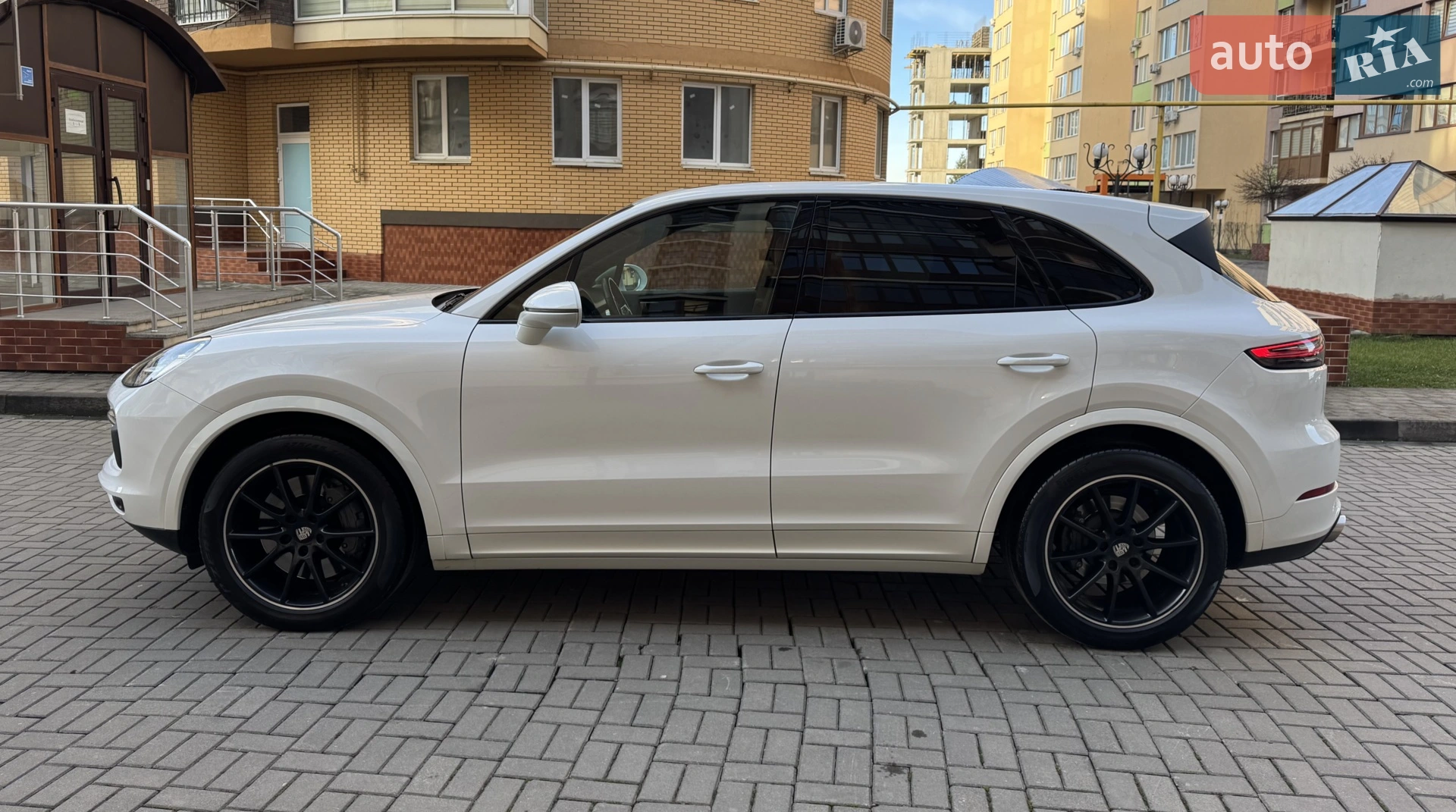 2017 Porsche Cayenne - мініатюра 6