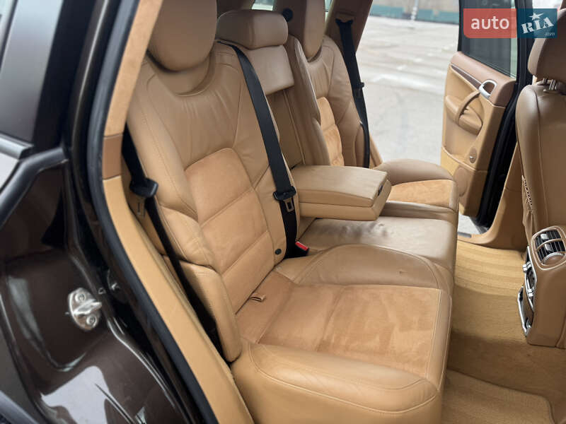 Внедорожник / Кроссовер Porsche Cayenne 2010 в Киеве фото 62 Внедорожник / Кроссовер Porsche Cayenne 2010 в Киеве