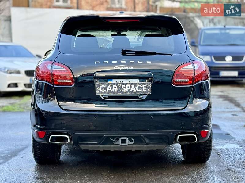Внедорожник / Кроссовер Porsche Cayenne 2012 в Одессе