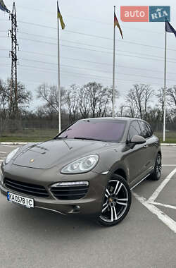 Внедорожник / Кроссовер Porsche Cayenne 2011 в Запорожье