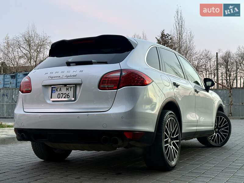 Внедорожник / Кроссовер Porsche Cayenne 2013 в Одессе