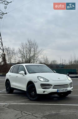 Внедорожник / Кроссовер Porsche Cayenne 2011 в Киеве