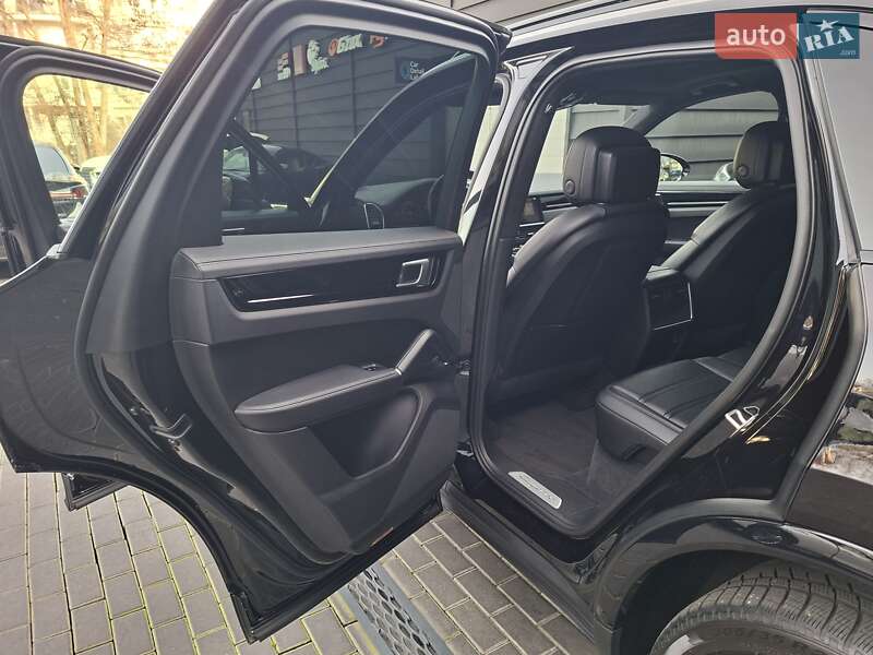 Внедорожник / Кроссовер Porsche Cayenne 2017 в Одессе фото 18 Внедорожник / Кроссовер Porsche Cayenne 2017 в Одессе