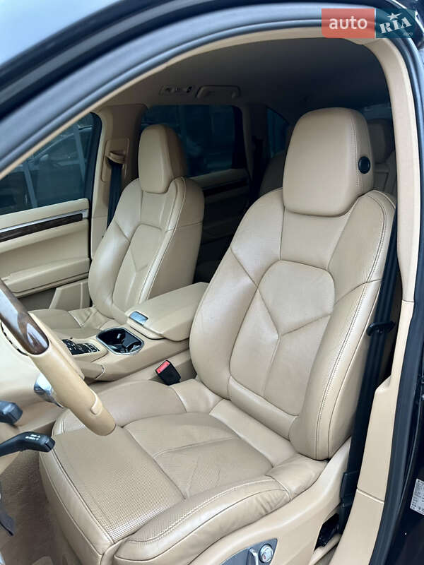 Внедорожник / Кроссовер Porsche Cayenne 2011 в Черновцах фото 9 Внедорожник / Кроссовер Porsche Cayenne 2011 в Черновцах