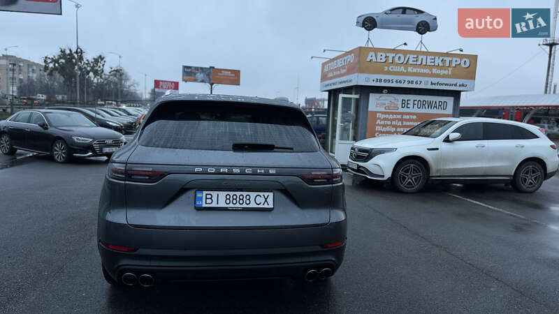 Внедорожник / Кроссовер Porsche Cayenne 2022 в Полтаве