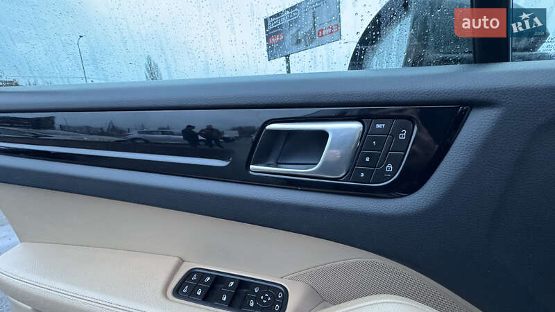 Внедорожник / Кроссовер Porsche Cayenne 2022 в Полтаве