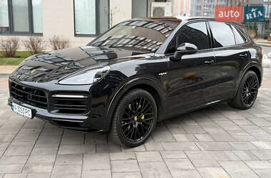 Позашляховик / Кросовер Porsche Cayenne 2018 в Києві