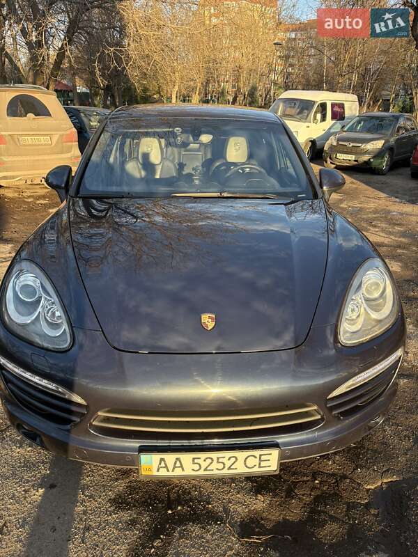 Внедорожник / Кроссовер Porsche Cayenne 2013 в Киеве фото 2 Внедорожник / Кроссовер Porsche Cayenne 2013 в Киеве