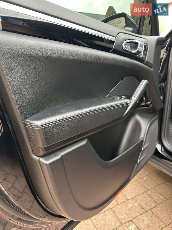 Внедорожник / Кроссовер Porsche Cayenne 2017 в Стрые фото 46 Внедорожник / Кроссовер Porsche Cayenne 2017 в Стрые