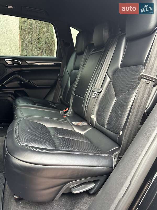 Внедорожник / Кроссовер Porsche Cayenne 2017 в Стрые фото 3 Внедорожник / Кроссовер Porsche Cayenne 2017 в Стрые