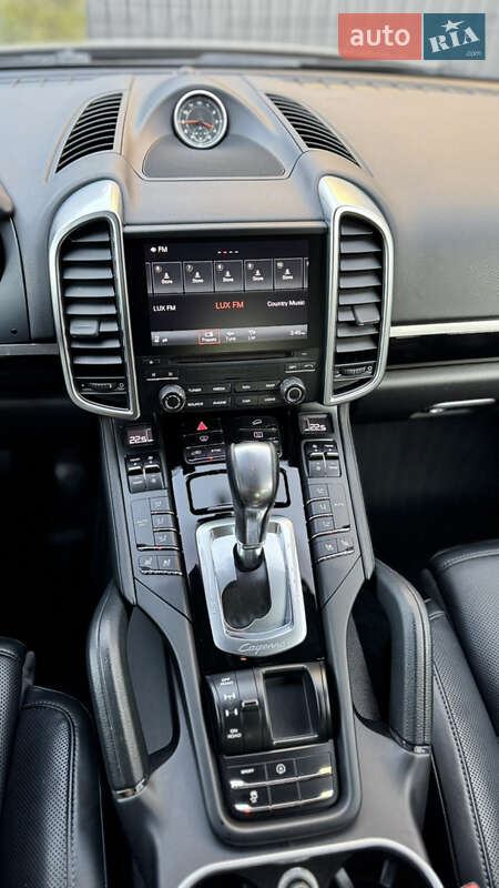 Внедорожник / Кроссовер Porsche Cayenne 2017 в Львове