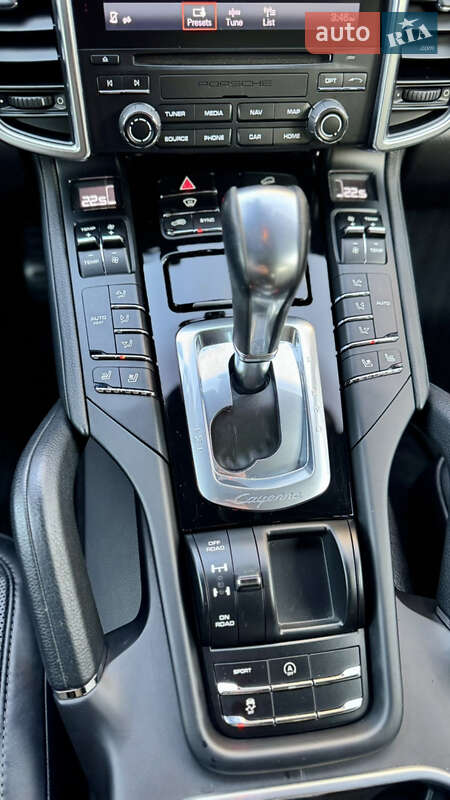 Внедорожник / Кроссовер Porsche Cayenne 2017 в Львове