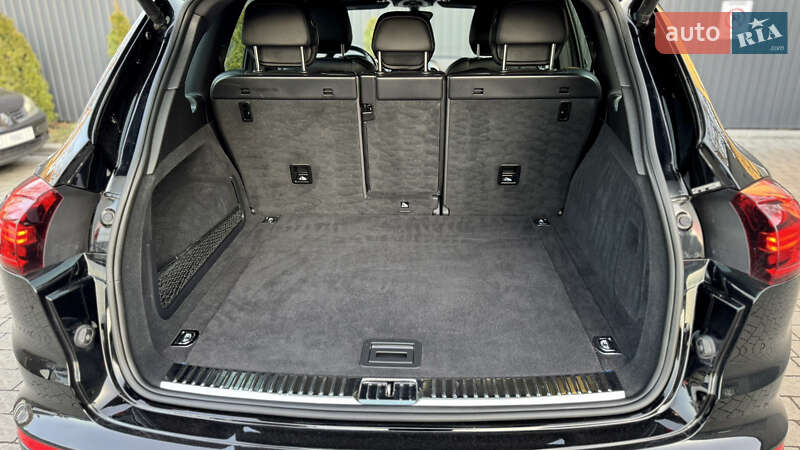 Внедорожник / Кроссовер Porsche Cayenne 2017 в Львове