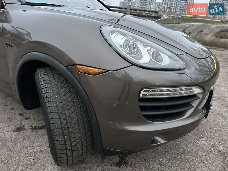 Внедорожник / Кроссовер Porsche Cayenne 2011 в Киеве фото 6 Внедорожник / Кроссовер Porsche Cayenne 2011 в Киеве