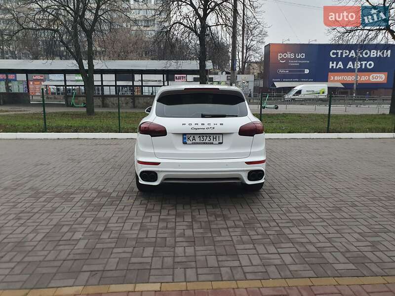 Внедорожник / Кроссовер Porsche Cayenne 2015 в Киеве фото 7 Внедорожник / Кроссовер Porsche Cayenne 2015 в Киеве
