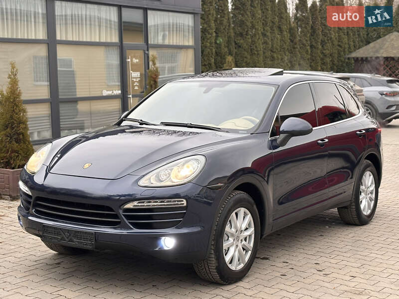 Внедорожник / Кроссовер Porsche Cayenne 2011 в Тернополе