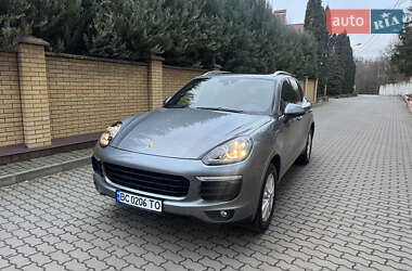 Внедорожник / Кроссовер Porsche Cayenne 2017 в Хмельницком