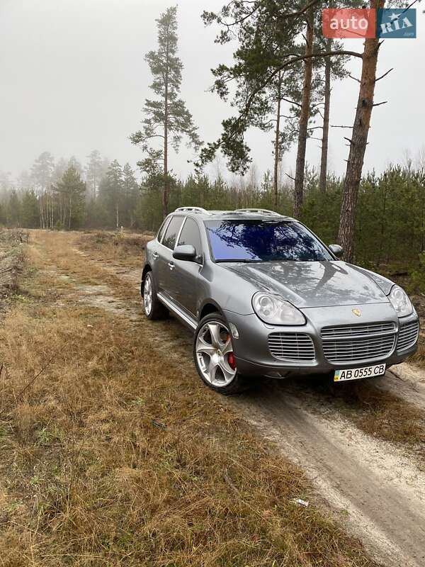 Внедорожник / Кроссовер Porsche Cayenne 2005 в Рокитном