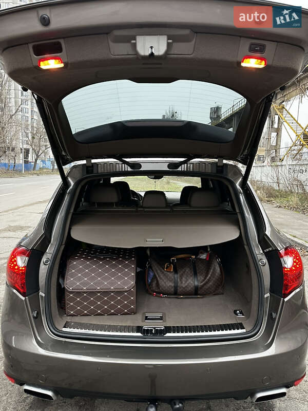 Внедорожник / Кроссовер Porsche Cayenne 2013 в Киеве