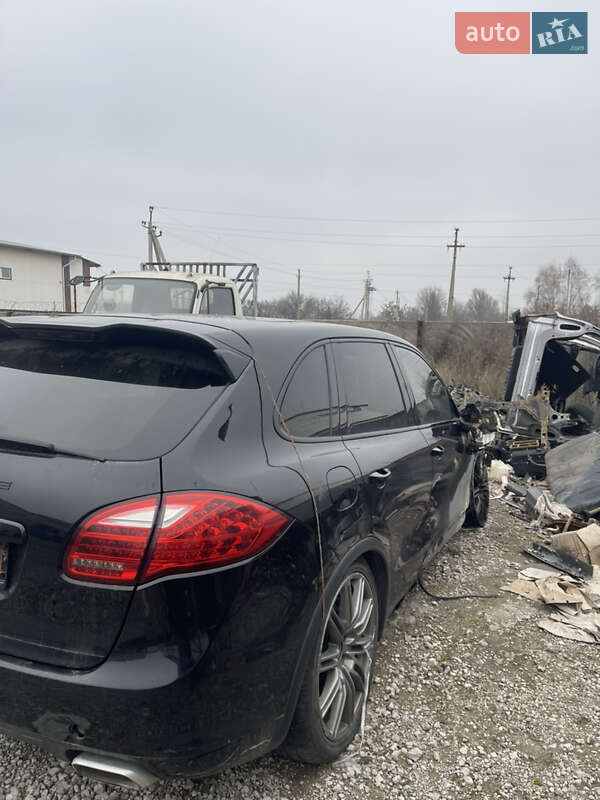 Внедорожник / Кроссовер Porsche Cayenne 2010 в Днепре