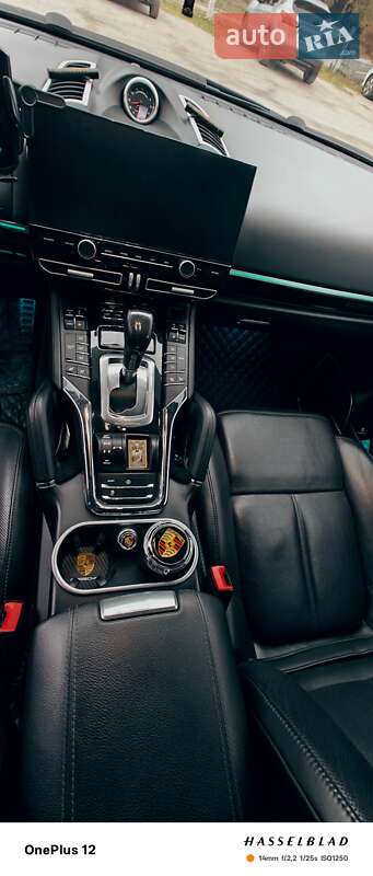 Внедорожник / Кроссовер Porsche Cayenne 2016 в Днепре