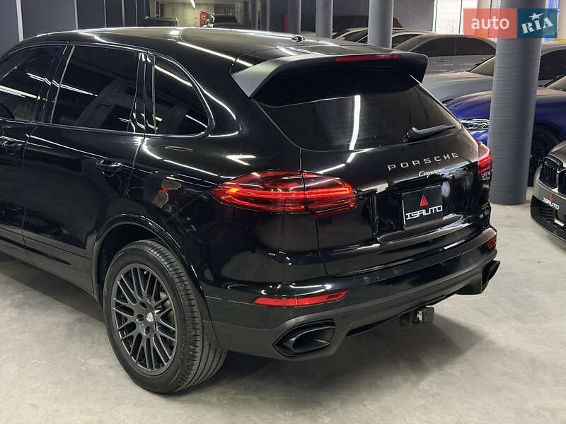 Внедорожник / Кроссовер Porsche Cayenne 2016 в Одессе