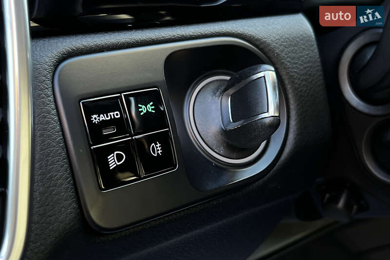 Внедорожник / Кроссовер Porsche Cayenne 2019 в Львове