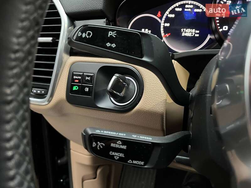 Внедорожник / Кроссовер Porsche Cayenne 2018 в Киеве