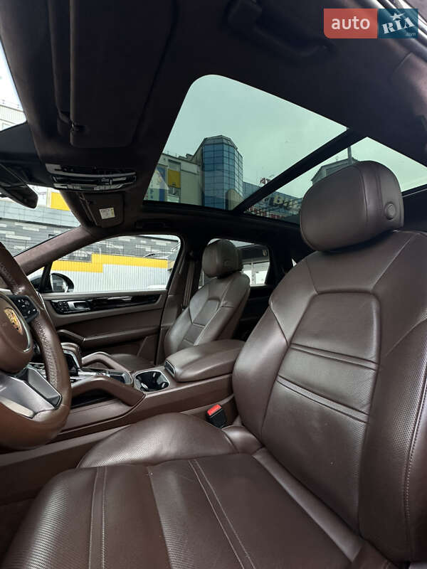 Внедорожник / Кроссовер Porsche Cayenne 2019 в Виннице