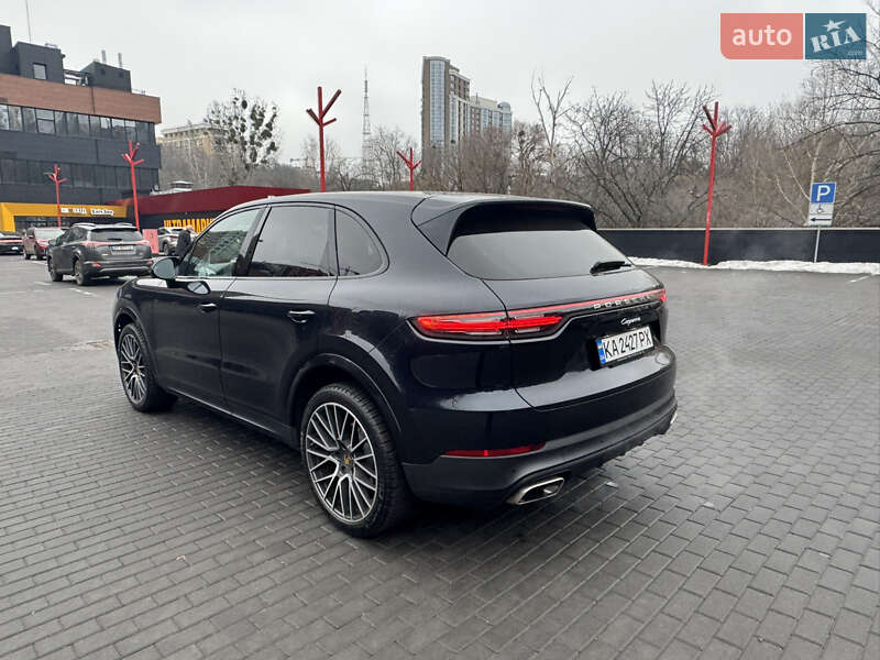 Внедорожник / Кроссовер Porsche Cayenne 2019 в Киеве