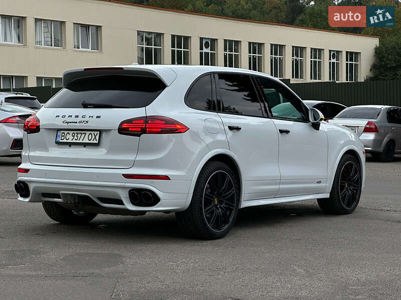 Porsche Cayenne 2016